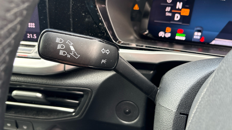 Ford Transit Connect 250 L2 Petrol 1.5 EcoBoost PHEV 150 Active FlexCab Van Auto